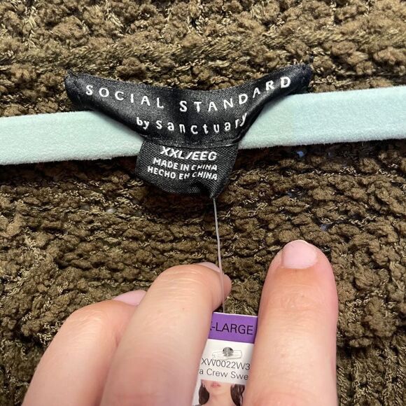 Social Sanctuary by Sanctuary Sweater NWT - Picture 3 of 4